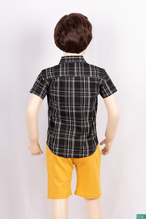 Boy’s half sleeve slim fit Shirt on black & grey check with pockets.
