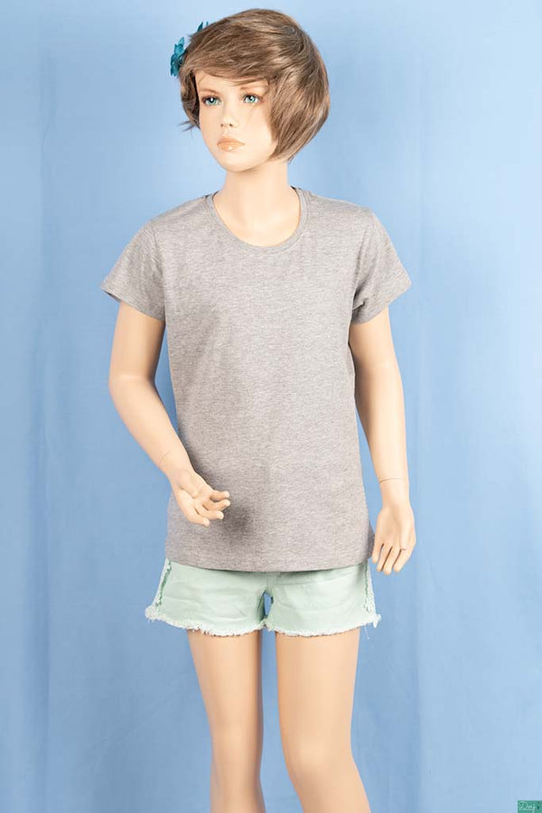 Girl’s round neck regular fit short sleeve T-shirts.