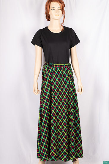 Ladies casual fit Stretchable waist skirts with Side optional belts.