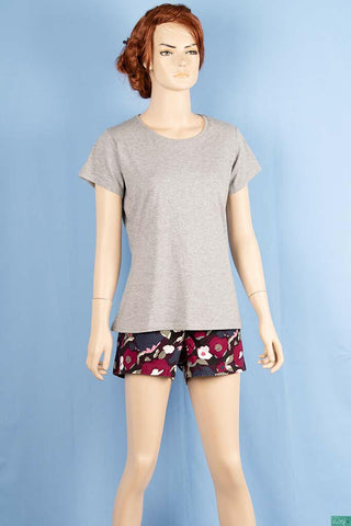 Ladies round neck regular fit short sleeve T-shirts.