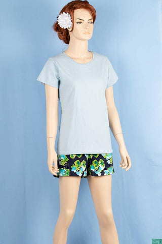 Ladies round neck regular fit short sleeve T-shirts.