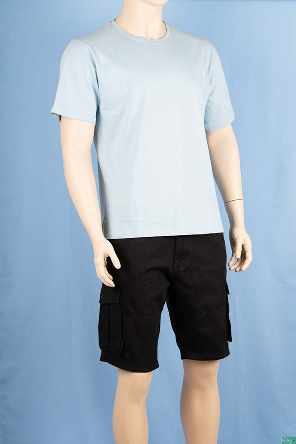 Men’s round neck regular fit short sleeve T-shirts.